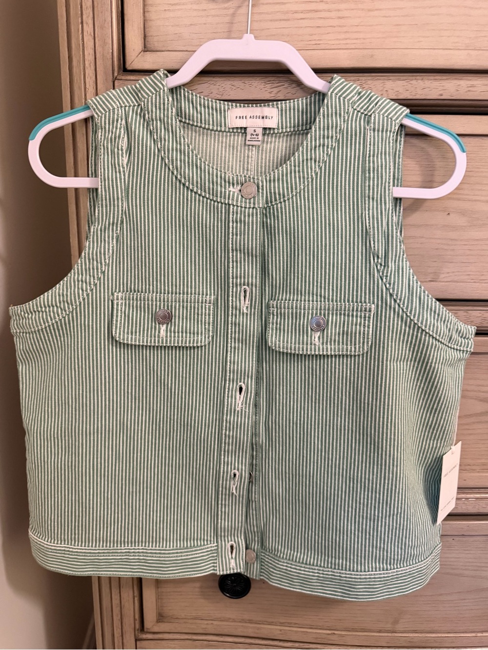 Free Assembly Vest - Small